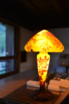 蘑菇形状的灯