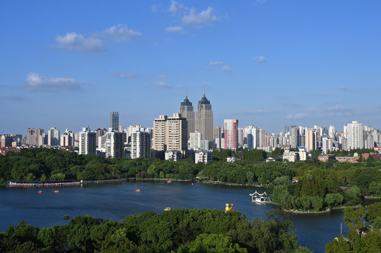上海长宁区城市天际线