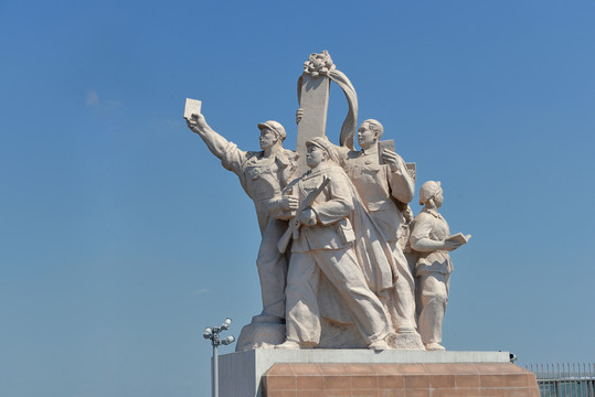 南京长江大桥雕塑