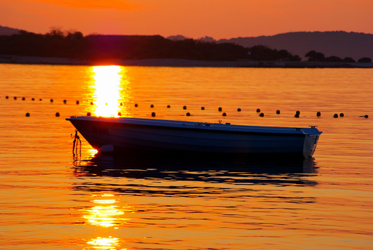 克罗地亚伊斯特拉岛的夏日日落