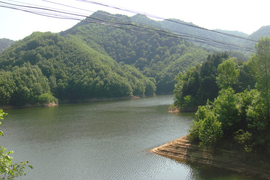 蓝田岱峪水库