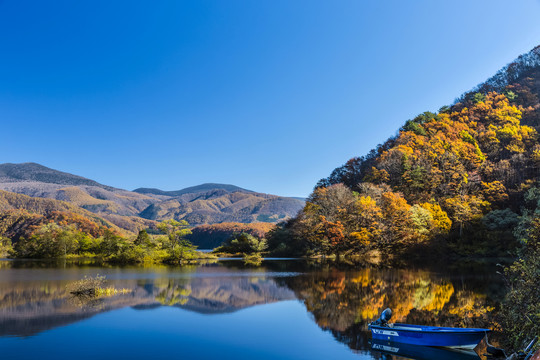 日本秋风湖