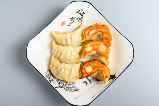 锅饺