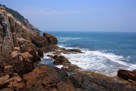 礁石海浪