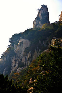 山峰独秀