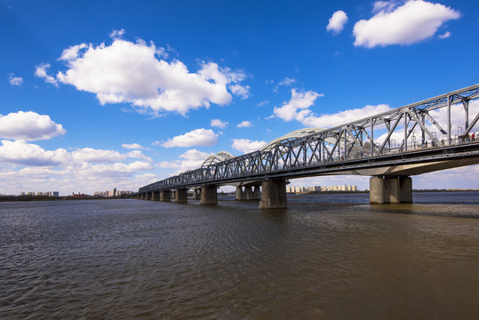 哈尔滨老铁路桥
