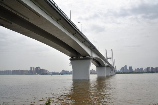 武汉第二长江大桥