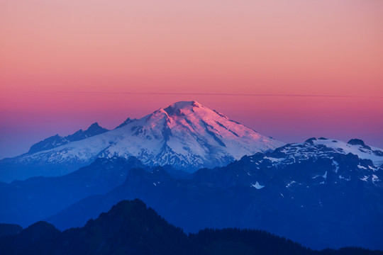 北喀斯喀特山脉美景