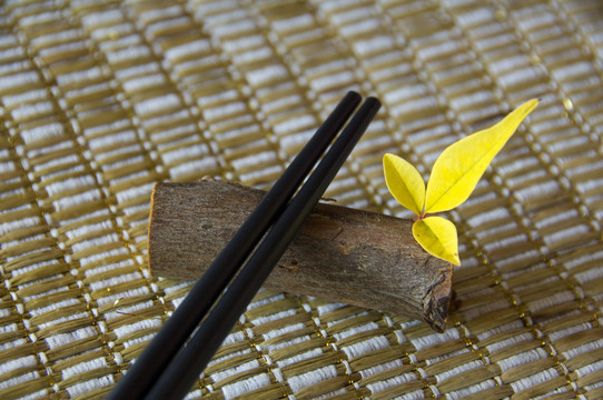 黄叶木黑筷子