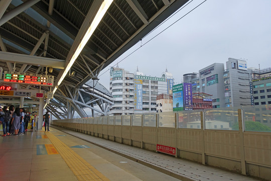 台湾火车站台