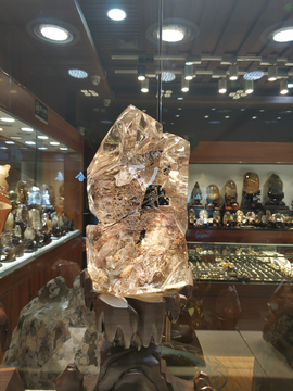 水晶原石工艺品
