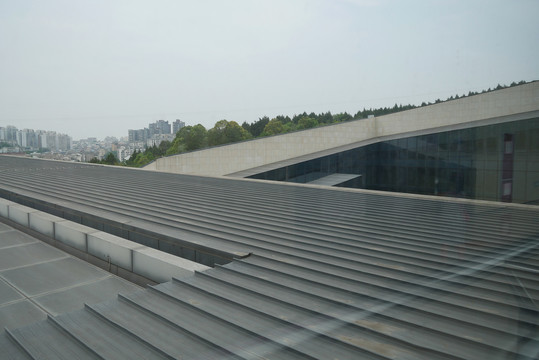 商业建筑楼顶
