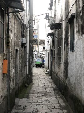 临街小巷