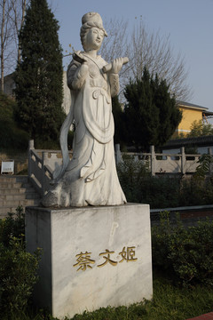 蔡文姬雕像