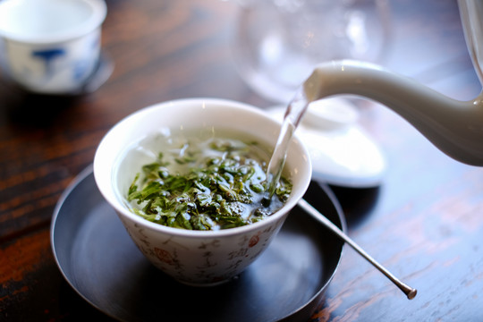 茶艺师泡茶