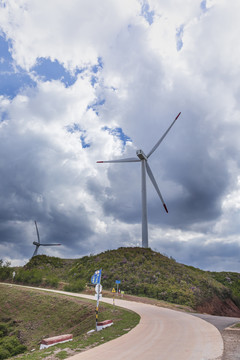 磨豆山清洁能源风力发电自然景观