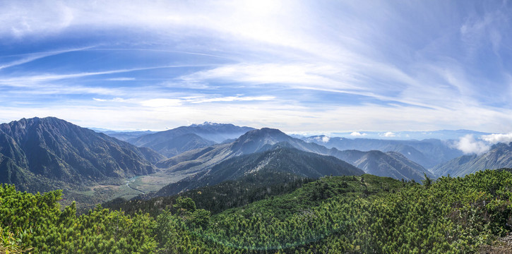 日本阿尔卑斯山全景