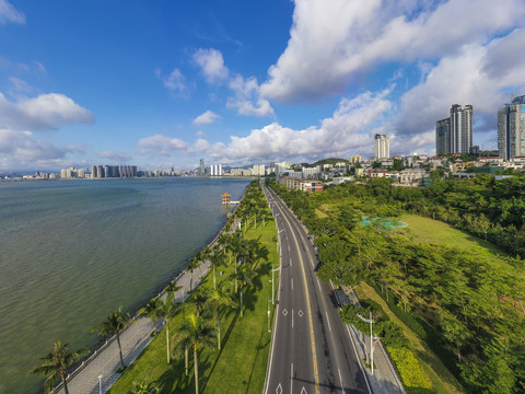 广东珠海情侣路滨海城市蓝天白云