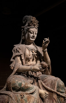 彩绘木雕观音菩萨坐像
