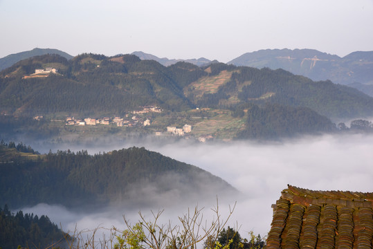 高山村寨