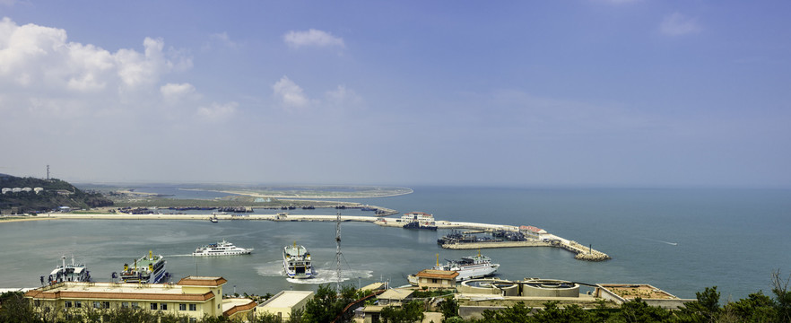 远眺蓬莱港