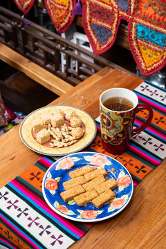 蛋酥配决明子茶