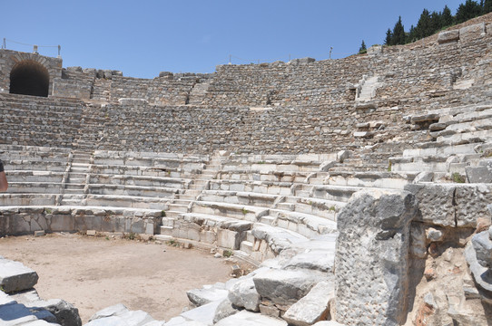 古罗马剧院废墟遗址