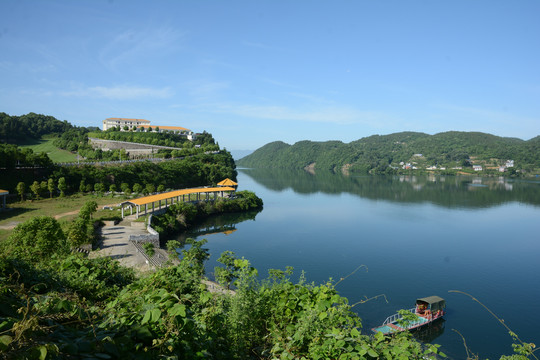 清江风景