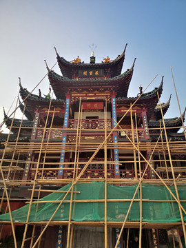 建设中的寺庙
