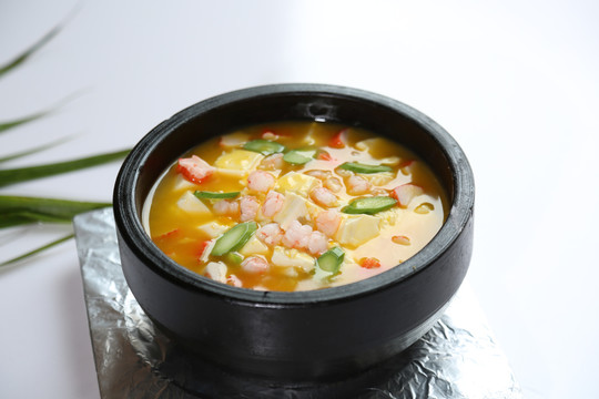石锅海鲜汤