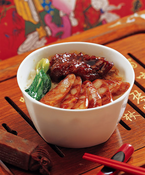 腊肠煲仔饭