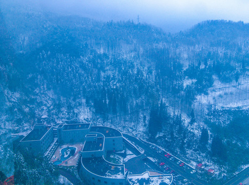 西岭雪山滑雪场