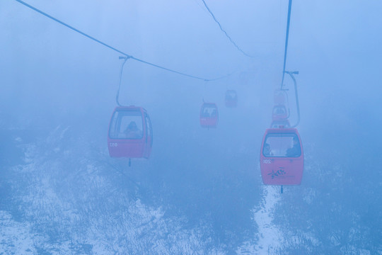 西岭雪山滑雪场