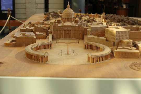 梵蒂冈模型