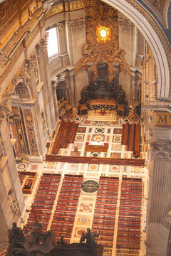梵蒂冈圣彼得大教堂内景