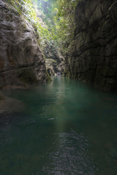 鹤峰县躲避峡