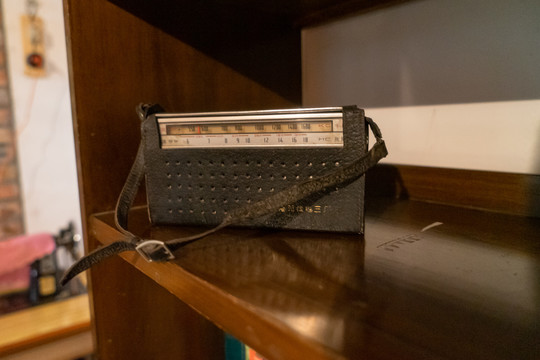 老式收音机复古怀旧