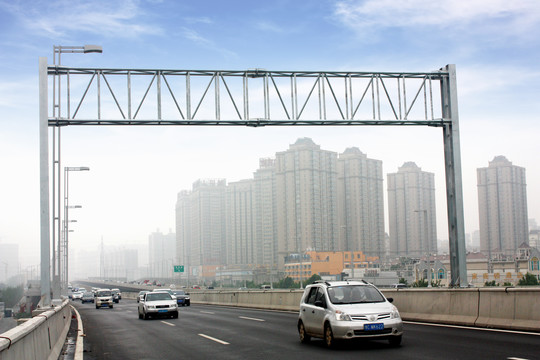 道路龙门架