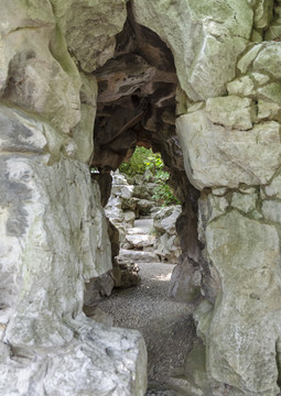 苏州园林艺圃假山景观