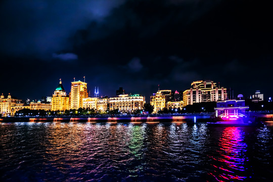 上海外滩黄浦江夜景