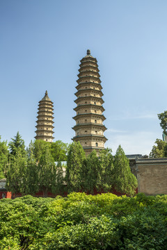 太原永祚寺双塔