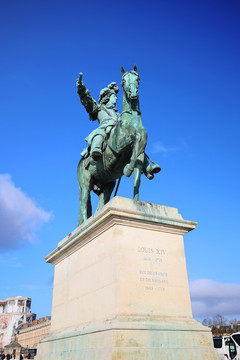 法国凡尔赛宫路易十四雕像