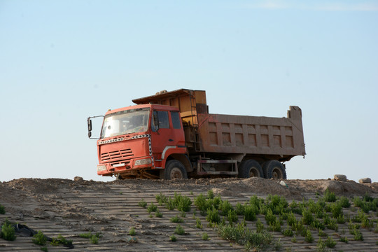 土方车