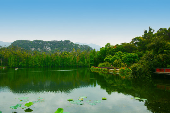 湖光山色