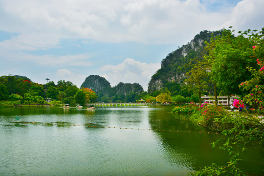 星湖风景