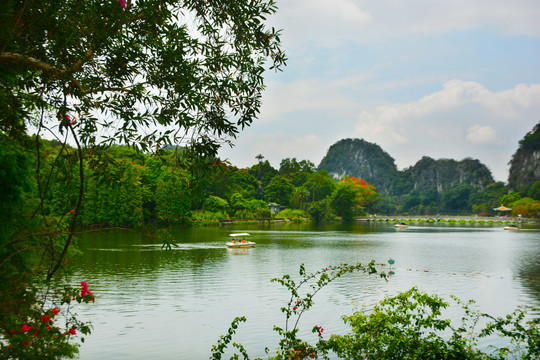 星湖风景