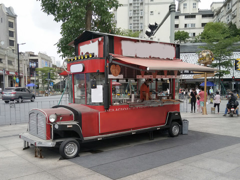 小汽车