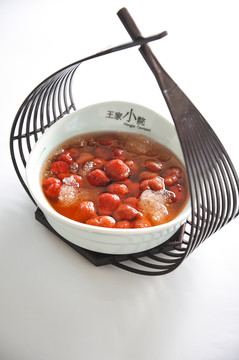 冰爽草莓罐头