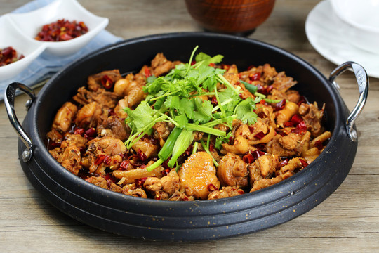 香辣鸡煲