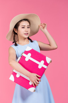 棚拍年轻女子